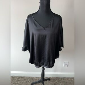 Chico’s Black V-Neck Satin Banded Dolman Blouse Top Size 1 (8/10)